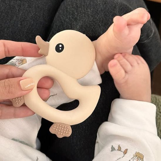 Anneau de dentition - Canard Mignon™ - Mon Univers Éveil Bébé